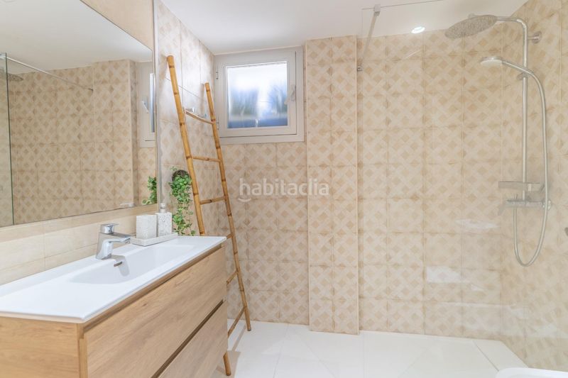 Foto a72d8da1-ced6-492c-bff8-c83b570eec4c. Planta baixa amb aparcament piscina a Palmanova Calvià