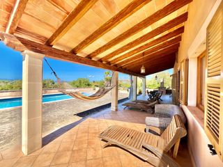 Lloguer Masia a Zona Rústica - Interior. Finca en alquiler de larga duración con piscina y garaje en ento