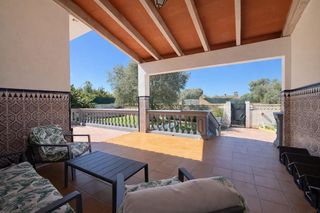 Xalet  Carrer carrer mimosa. Villa con vistas parciales al mar en ses palmeres con apartament