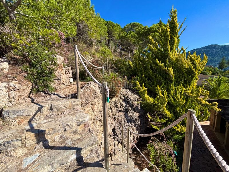 Foto b9b137a5-5e8c-4c39-b405-e5ebffee462f. Xalet amb calefacció aparcament piscina a Valldemosa