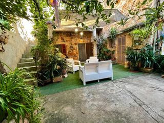 Haus in Campos poble. Casa independiente en venta en campos con gran potencial