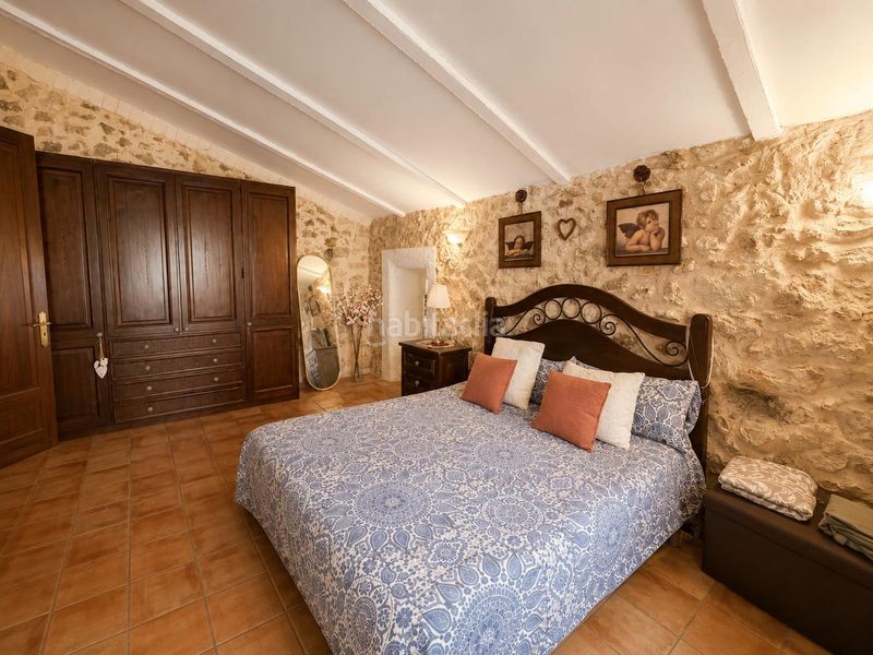 Foto 3ff2c0d6-94ae-4cc1-8929-929a4d5e127d. Casa adossada a Costitx