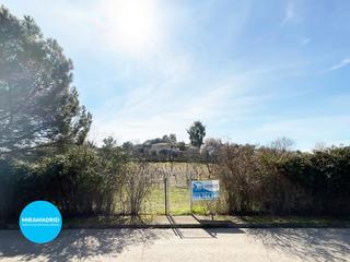 Terreny residencial  N/a. Parcel en la urb. jardín de serracines. fresno de torote.