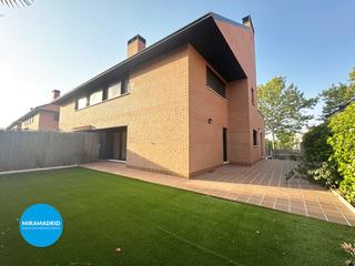 Lloguer Casa adossada  N/a. Chalet pareado en miramadrid, paracuellos