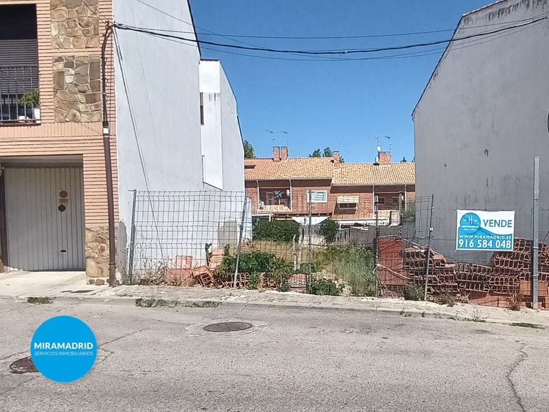 Foto 43aa3a86-dbdc-4475-8924-5dac806a3054. Terreny residencial a Daganzo de Arriba