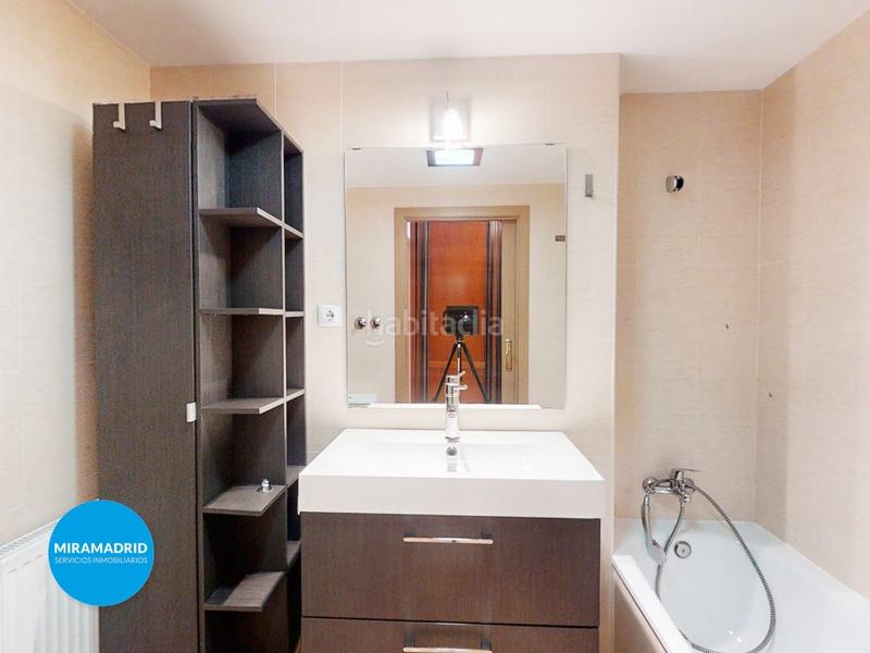 Foto f86ce481-3b50-4faf-a2ef-36d5f3440570. Flat with parking in Miramadrid Paracuellos de Jarama