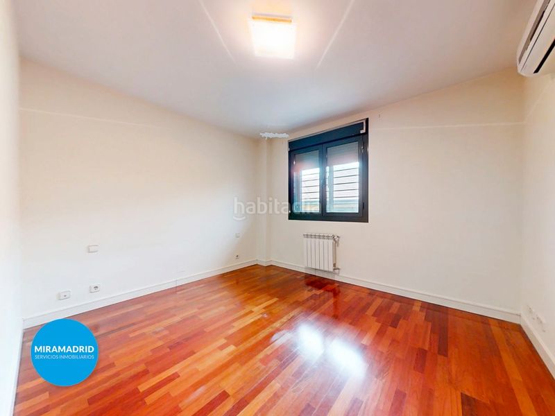 Foto c83a7ab1-171e-4a07-8358-30f0a9ed8ab3. Casa adossada amb aparcament a Miramadrid Paracuellos de Jarama