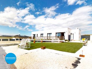 Casa a Casar (El). Fantástico chalet independiente en el casar.