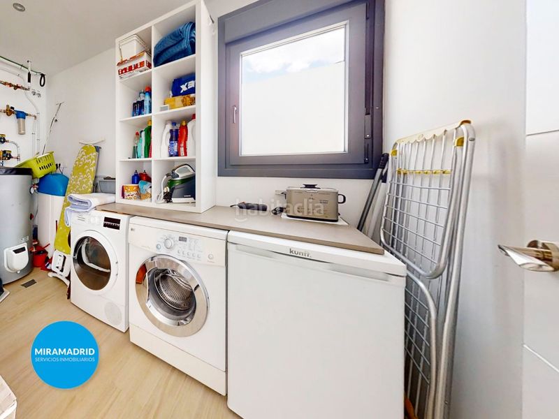 Foto 577a2813-b172-4eb5-9031-7b08ec14fa63. Casa con parcheggio in Casar (El)