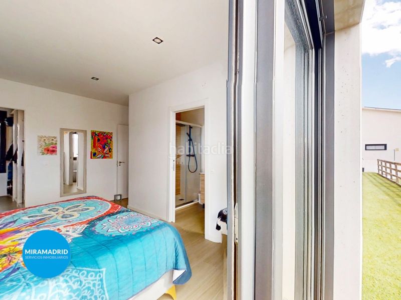 Foto bfdbdfa8-6e4e-4e6d-9ad0-025d8332229f. Casa con parcheggio in Casar (El)