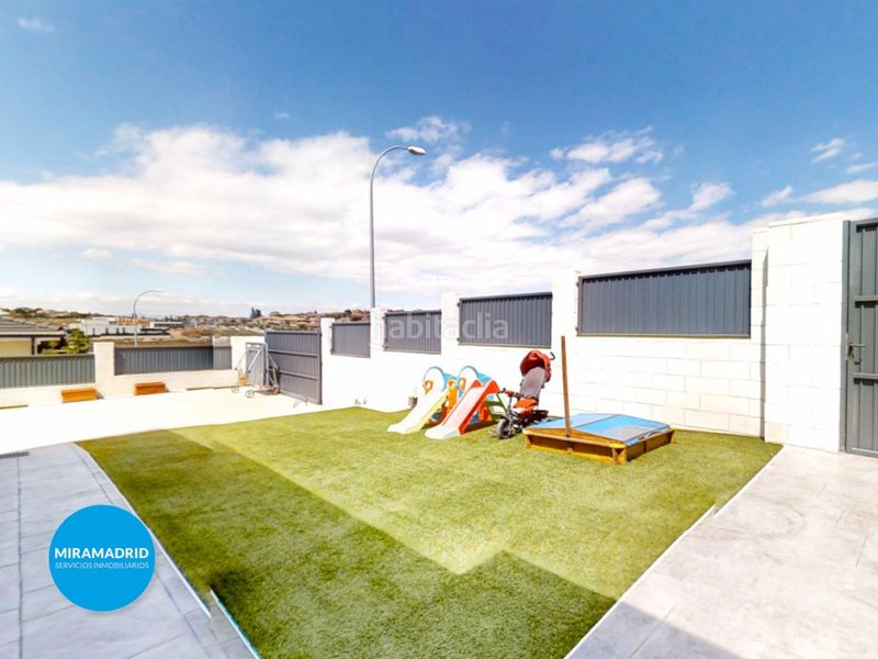 Foto d7d1a4df-c565-497c-85a0-4667c672a3ae. Casa con parcheggio in Casar (El)