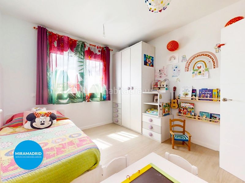 Foto f8c6d66e-c702-487e-a0bf-6ab4aadbf775. Casa con parcheggio in Casar (El)
