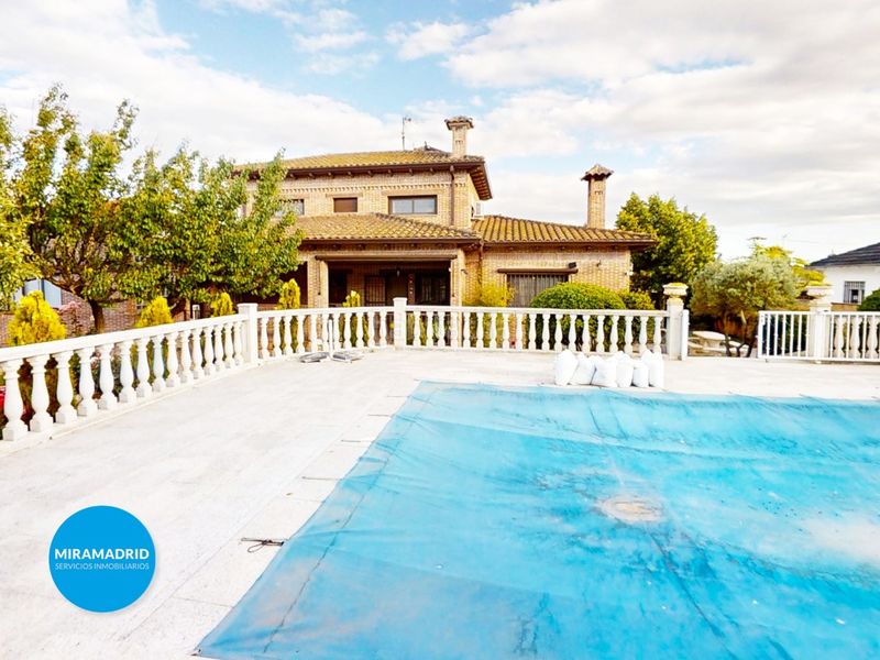 Foto 49ac9ce7-19cb-4750-9ace-389f6c3b06e9. Xalet amb aparcament piscina a Torrejón del Rey