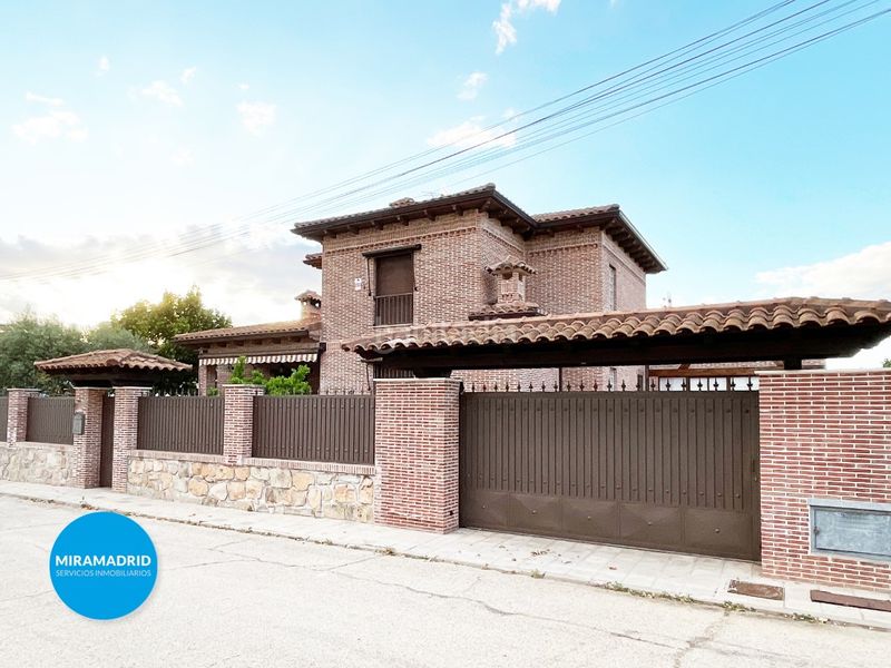 Foto be333af0-7bd6-4618-90fc-ff7b9554d19d. Xalet amb aparcament piscina a Torrejón del Rey