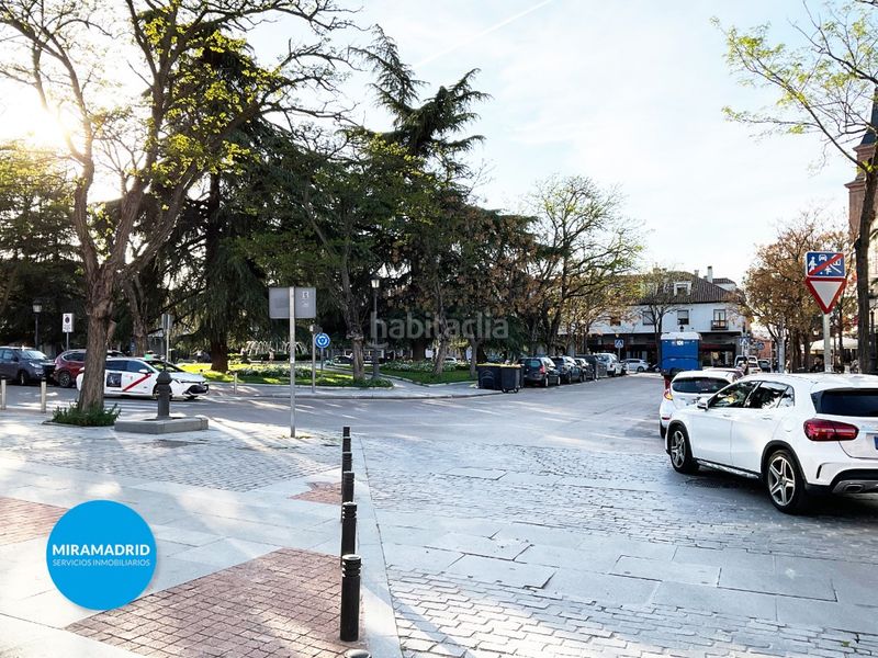 Foto bbe73c98-e671-4072-a654-44d646f0370d. Aparcament cotxe a Casco Histórico de Barajas Madrid
