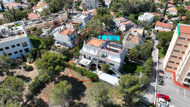 Foto fd0102ad-6ea5-4434-a701-04cd53a7c5be. Casa adosada en Vallpineda-Santa Bàrbara Sitges