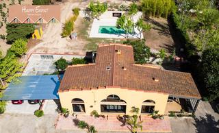 Masia a Castellví de la Marca