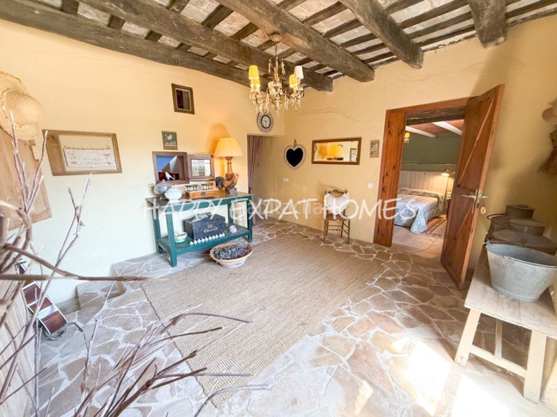 Foto f56340c0-cf78-4218-9195-d6422e521668. Masia amb calefacció a Olivella