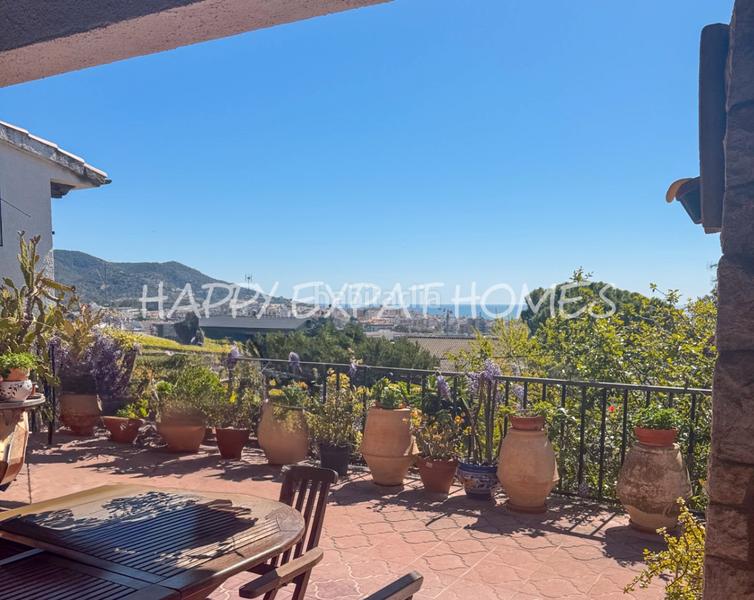 Foto 175fc3a2-0058-4468-9881-7e0b3b7d2048. Chalet en Vallpineda-Santa Bàrbara Sitges