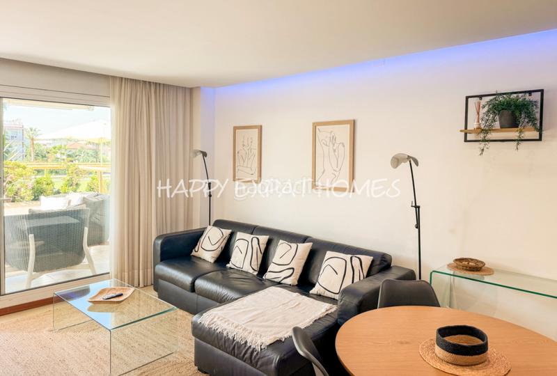 Foto 59d2471d-92e3-4d78-a14e-6edabbeca309. Apartament amb calefacció piscina a Can Girona - Terramar - Vinyet Sitges