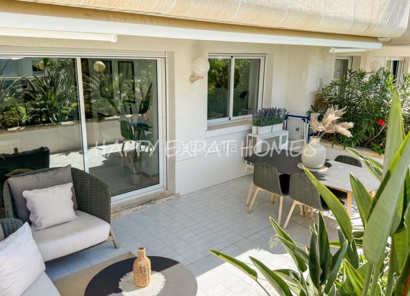 Foto bf9880ad-eb64-4e97-b5ea-116c8e864945. Apartament amb calefacció piscina a Can Girona - Terramar - Vinyet Sitges