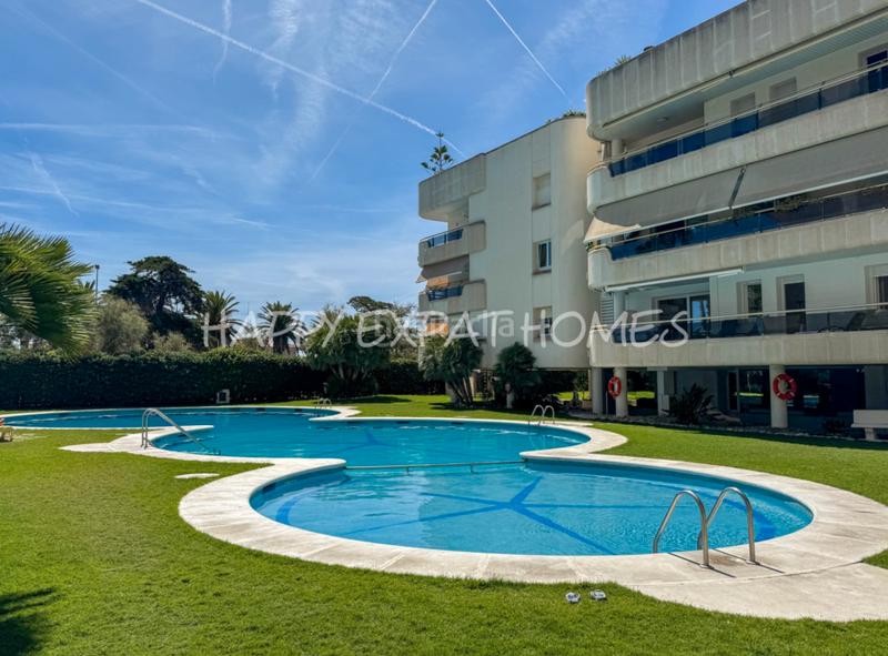 Foto 34e71ff6-1257-4772-924e-c61f748033b8. Apartment with heating pool in Can Girona - Terramar - Vinyet Sitges