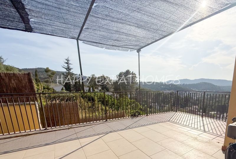 Foto bfd4266c-eed4-4346-91b1-d037e4b12254. Xalet amb calefacció aparcament piscina a Olivella