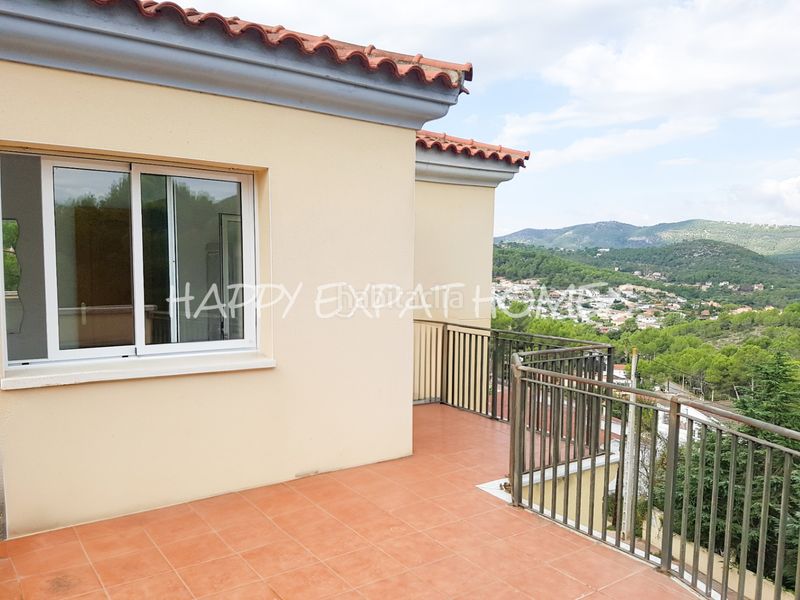 Foto f2d19072-620a-45a8-a8fb-3bb3105452a6. Xalet amb calefacció aparcament piscina a Olivella
