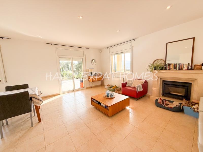 Foto 1455822f-627b-4ce6-ae39-801f66cb8a87. Rent chalet with heating parking pool in Olivella