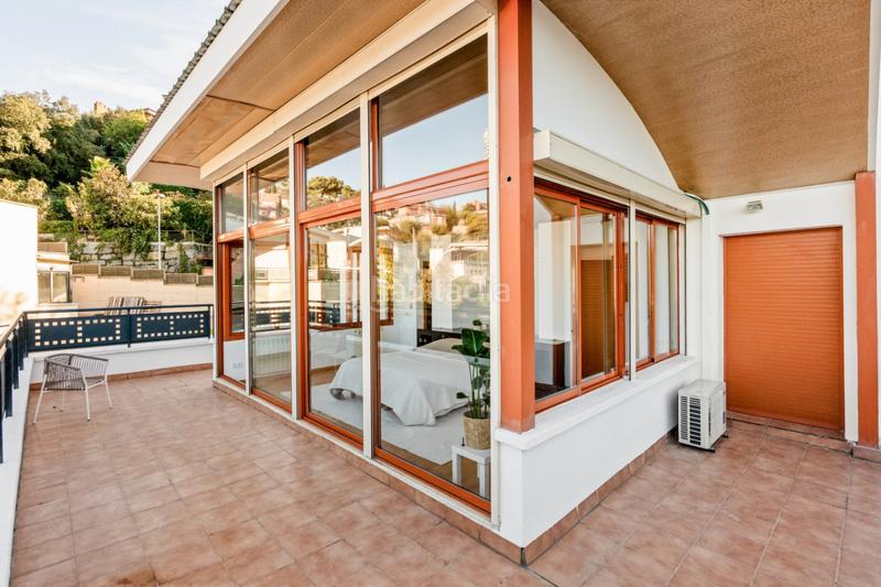 Foto 085bfddb-798d-42a0-b20f-6e4e3dbee54e. Chalet con riscaldamento parcheggio piscina in Vallvidrera - Tibidabo - Les Planes Barcelona