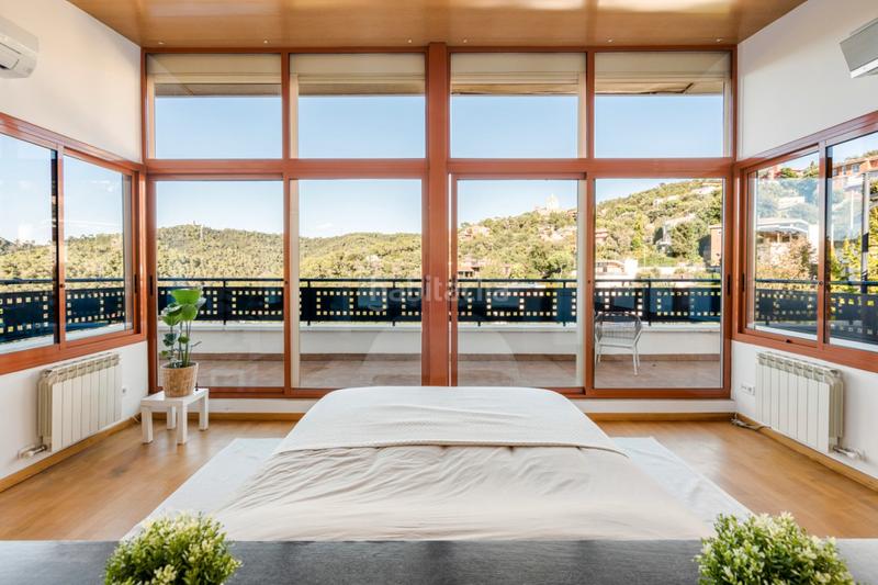 Foto 21b2f3f8-32f1-4b53-a36a-0058607ca1ce. Chalet con riscaldamento parcheggio piscina in Vallvidrera - Tibidabo - Les Planes Barcelona