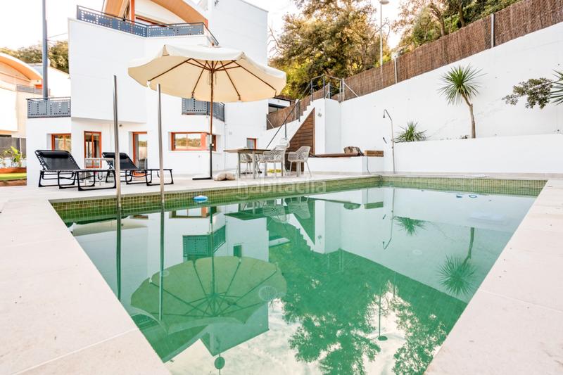 Foto a825ab54-bf81-4481-a314-8cec9b0de273. Chalet con riscaldamento parcheggio piscina in Vallvidrera - Tibidabo - Les Planes Barcelona