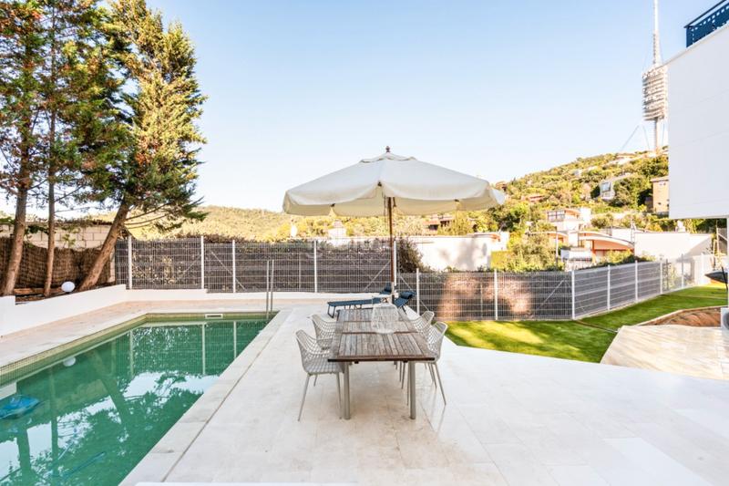 Foto d2c8e8b2-6bfe-4191-8b10-299929c49c45. Chalet con riscaldamento parcheggio piscina in Vallvidrera - Tibidabo - Les Planes Barcelona