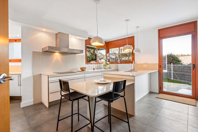 Foto 4e7c4a4c-1664-46c9-9221-9d8686b1aeb4. Xalet amb calefacció aparcament piscina a Vallvidrera - Tibidabo - Les Planes Barcelona