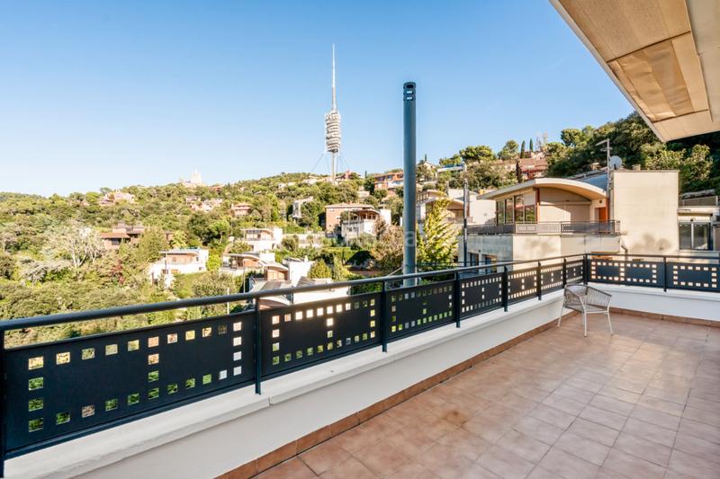 Foto dc3398c6-791f-4a08-b85c-cc988254e956. Xalet amb calefacció aparcament piscina a Vallvidrera - Tibidabo - Les Planes Barcelona