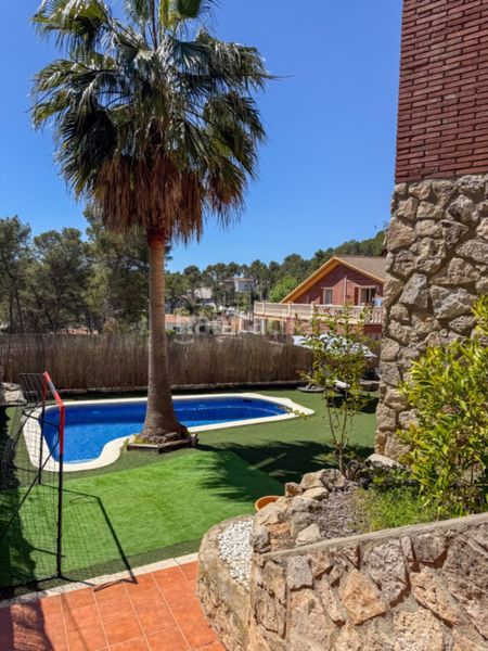 Foto b713ddca-505f-4092-8e11-fc1ba137d407. Chalet en Olivella