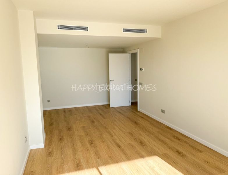Foto aa924559-6940-41fa-9db3-6fa7e4b129c6. Etagenwohnung mit heizung parking pool in La Plana Sitges