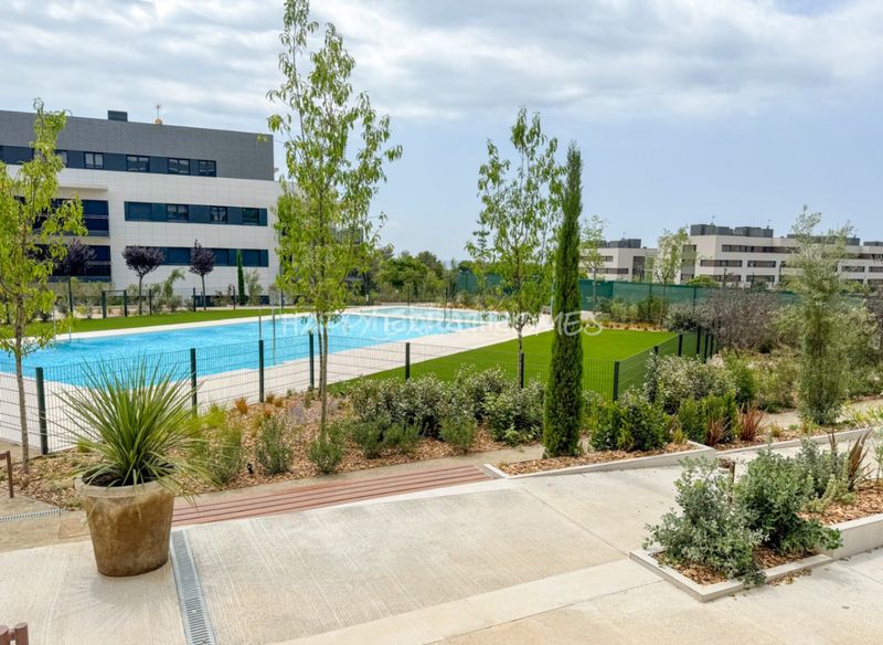 Foto f734cdaa-f080-45c9-9a84-239dd7821117. Etagenwohnung mit heizung parking pool in La Plana Sitges