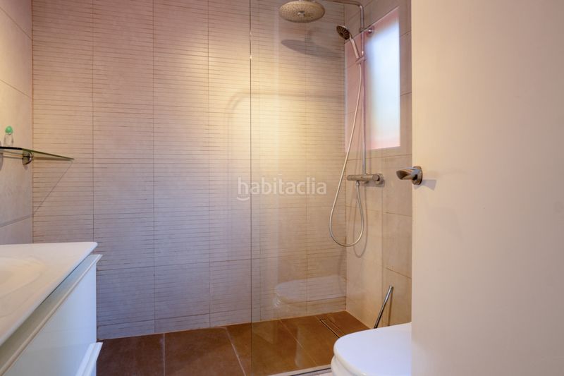 Foto 8e76bad3-55de-4a11-92fb-fd0d02061b8a. Chalet con riscaldamento parcheggio piscina in Olivella