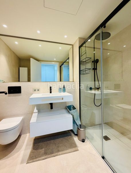 Foto 2f9938ba-3a87-4624-8527-5f57290a67f2. Lloguer apartament amb calefacció aparcament piscina a Sitges