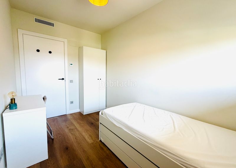Foto 62c661d9-a60a-4fd2-8705-3e23199b6e08. Lloguer apartament amb calefacció aparcament piscina a Sitges