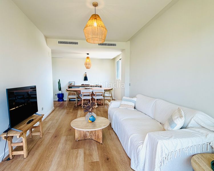 Foto c8e3f839-bc1e-42f2-8f01-38404b41a5f0. Lloguer apartament amb calefacció aparcament piscina a Sitges