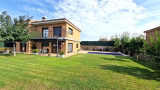 Haus  Carrer montseny