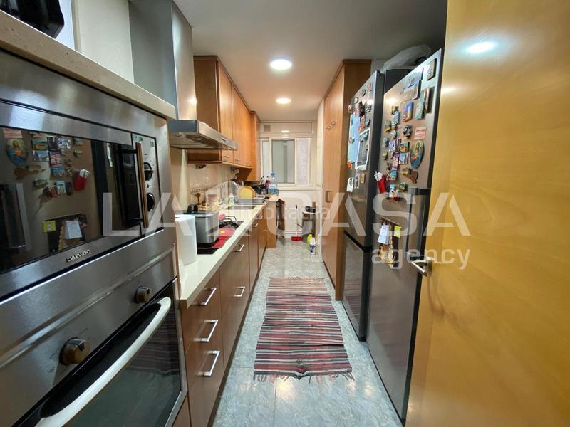 Foto 3361ec27-7c7d-41eb-8994-08538448a470. Piso en Centre Santa Coloma de Gramenet
