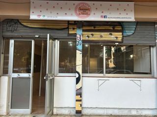 Location Local commercial à Bellvitge. Local bajo esquinero de 32m2 utiles.