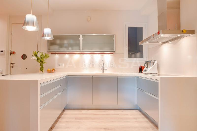 Foto aca22b97-cb92-4620-9ea0-a9e33ebd13e2. Etagenwohnung in Sant Antoni Barcelona