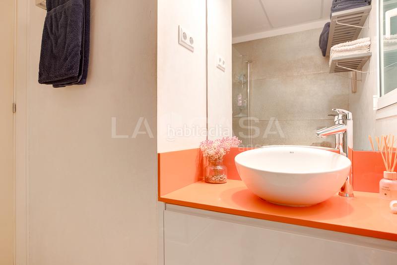 Foto dfbc8f7b-5413-408b-b561-0cfbd2be179c. Etagenwohnung in Sant Antoni Barcelona