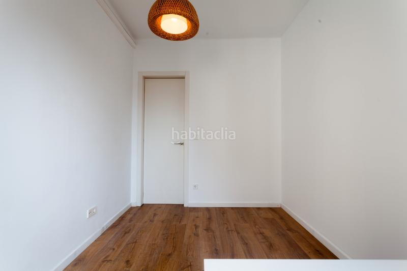 Foto 1b61a824-44ee-457e-b817-0e41345d613a. Dachwohnung mit heizung in Sagrada Família Barcelona