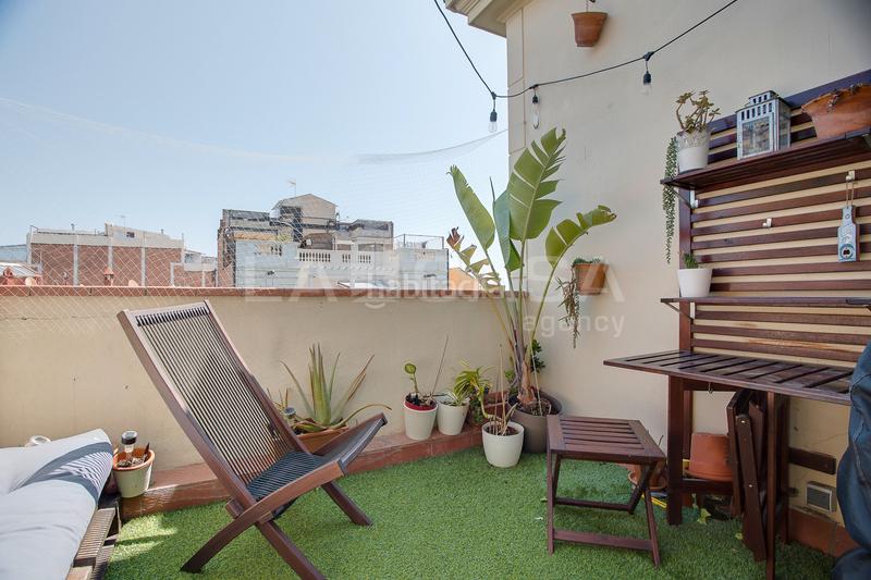 Foto 4dba0889-7729-4bf7-b4c7-30b798e73837. Dachwohnung mit heizung in Sagrada Família Barcelona