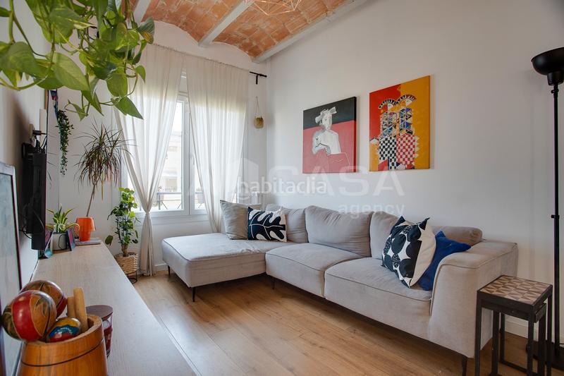 Foto 7835105d-44e8-4523-97b8-f096e1a8a800. Dachwohnung mit heizung in Sagrada Família Barcelona